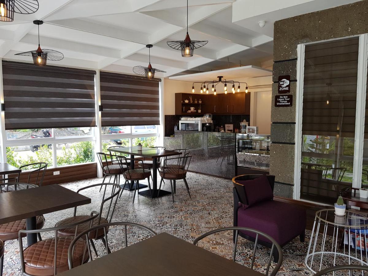 Casa Estela Boutique Hotel & Cafe Calapan Εξωτερικό φωτογραφία